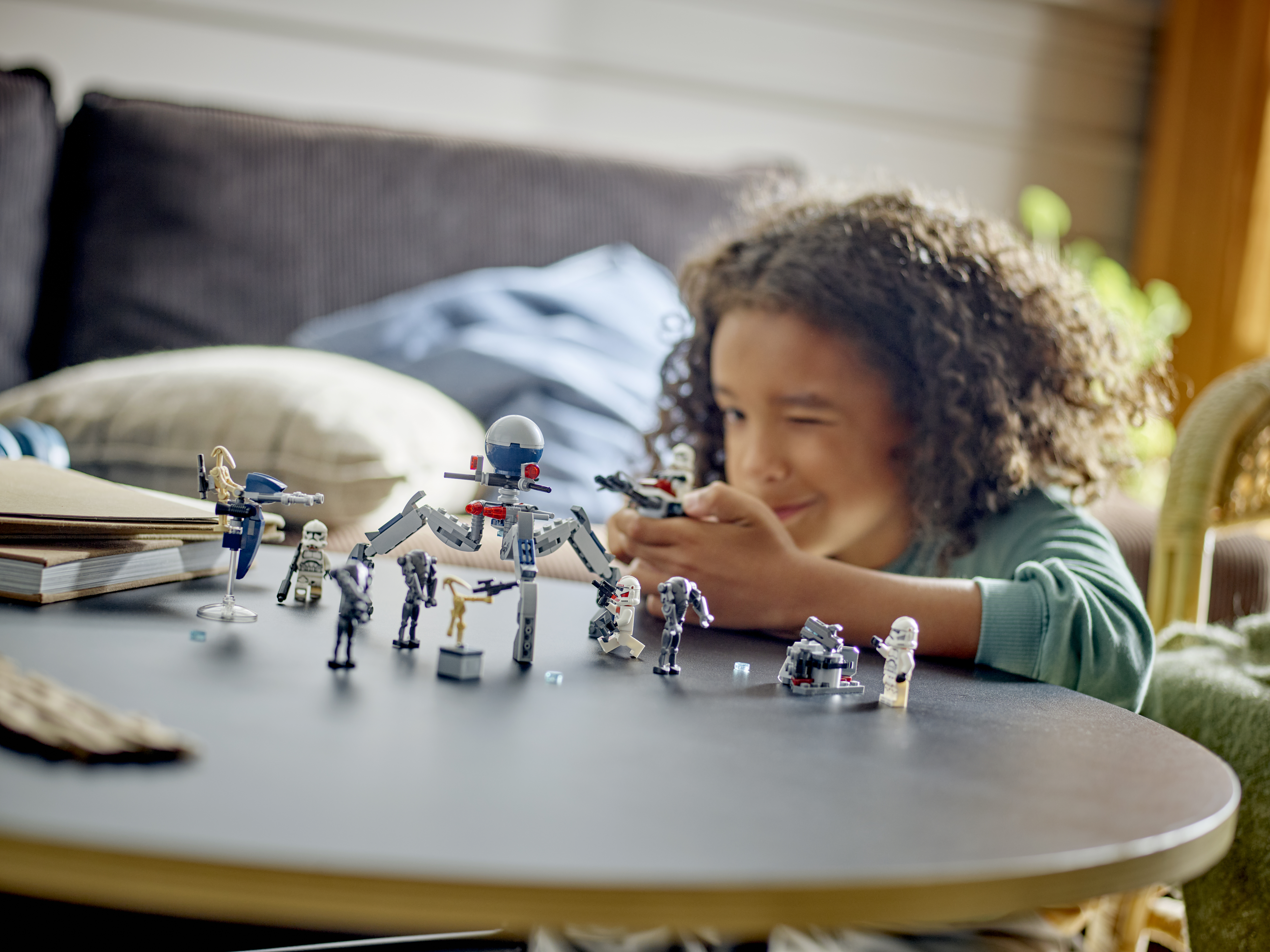 LEGO 75372 Clone Trooper & Battle Droid Battle Pack – Spielszene mit allen Kampffahrzeugen im Einsatz