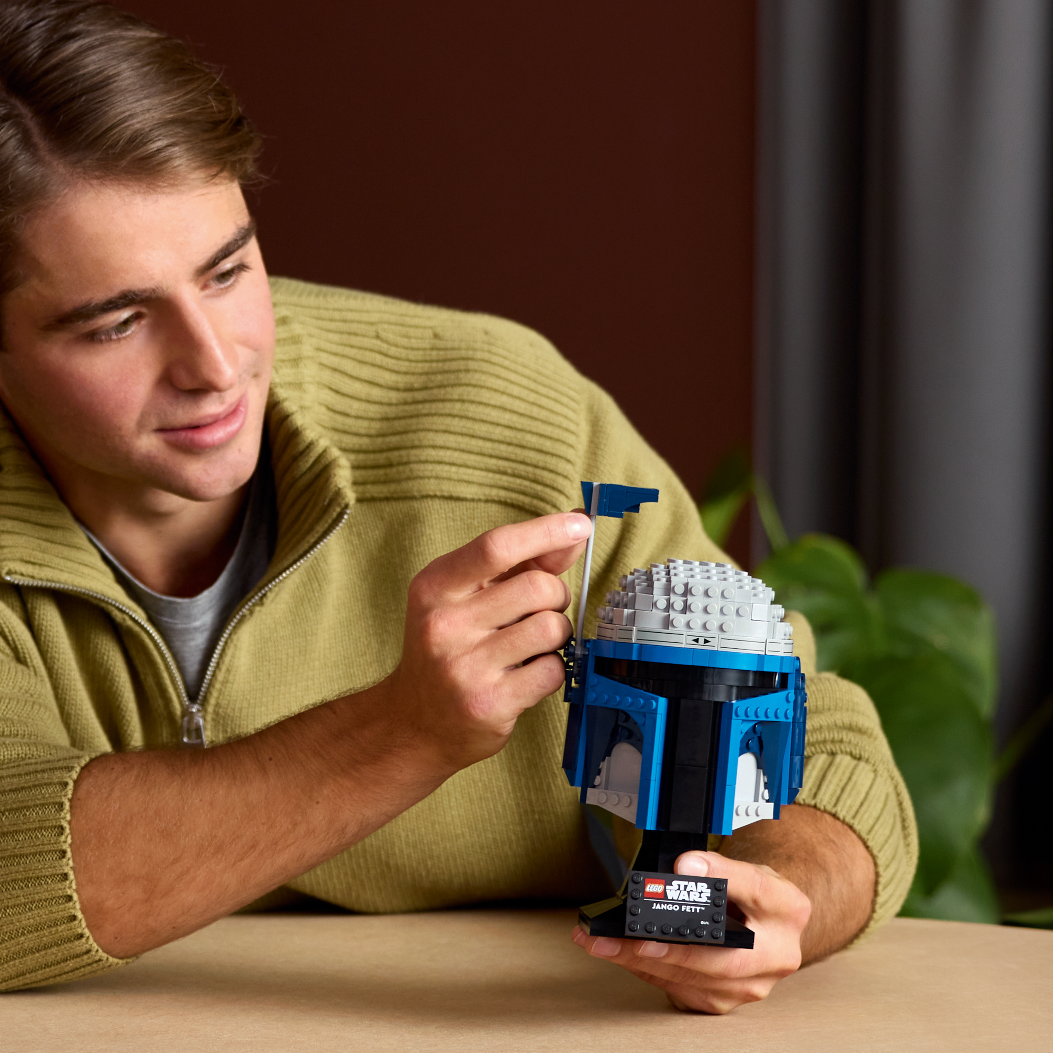 LEGO 75408 Jango Fett Helm – Das fertige Modell als imposantes Display-Piece