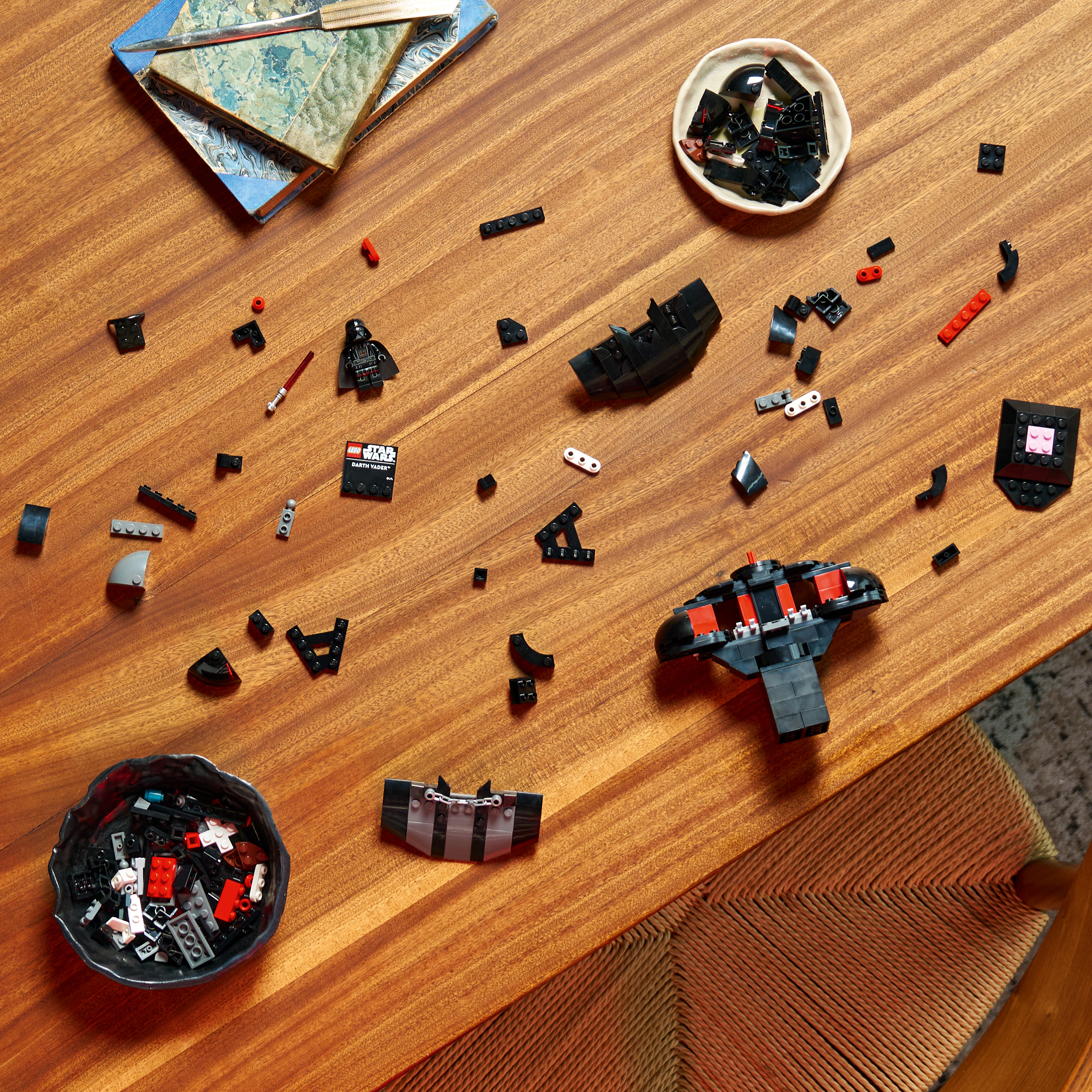 LEGO 75439 Darth Vader Büste beim Zusammenbauen